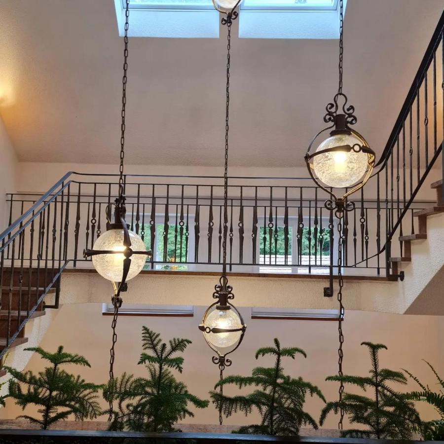 Oscars Hotel 1415 Бад Либенцел Екстериор снимка